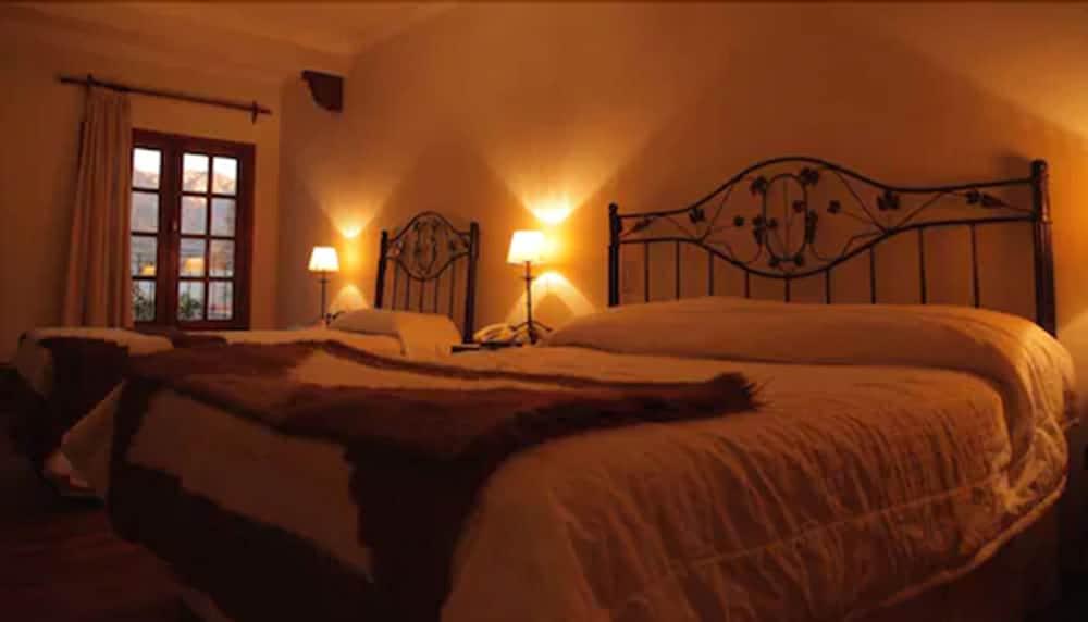 Hotel Asturias Cafayate Bagian luar foto