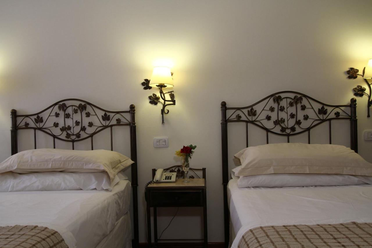Hotel Asturias Cafayate Bagian luar foto